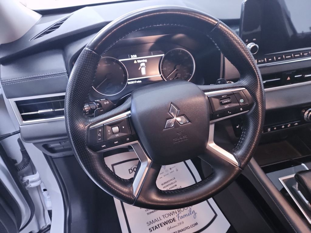 Used 2024 Mitsubishi Outlander SE FWD image 14