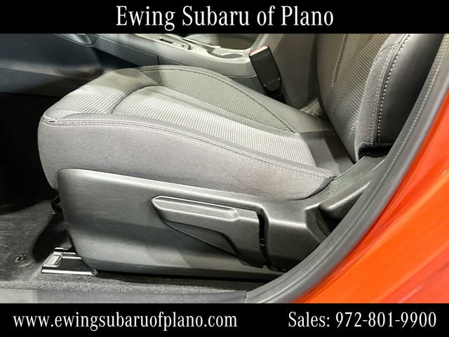 Used 2024 Subaru Crosstrek 2.0i Premium w/ Crosstrek Mirror Package AWD/4WD image 19