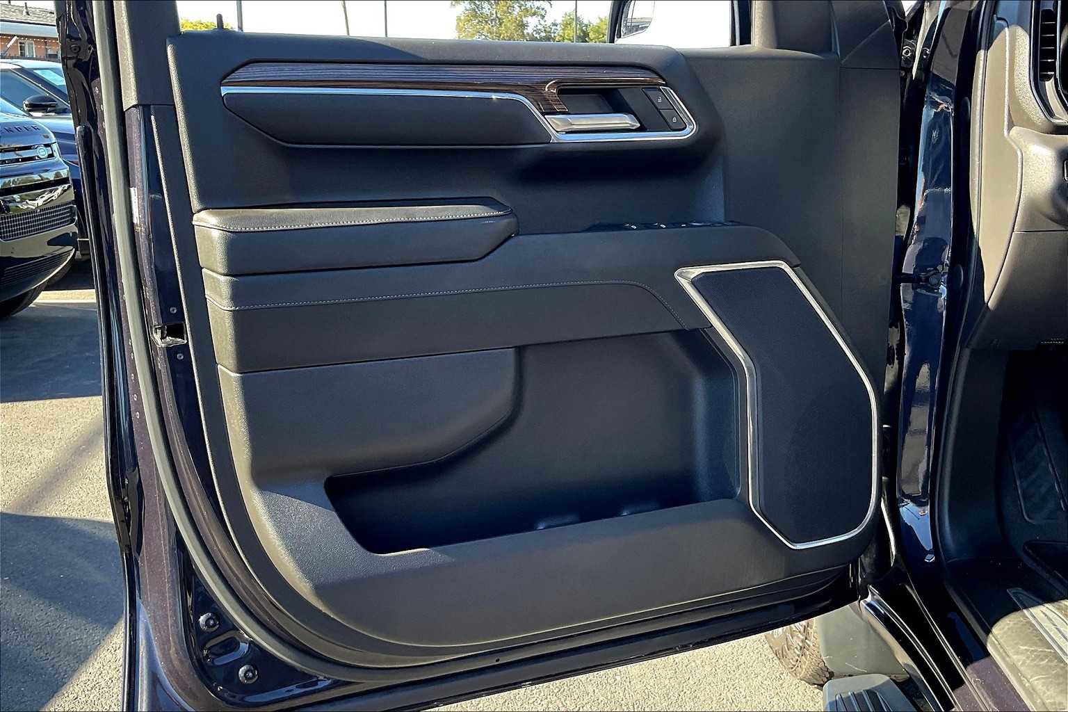 Used 2023 Chevrolet Silverado 1500 RST image 26