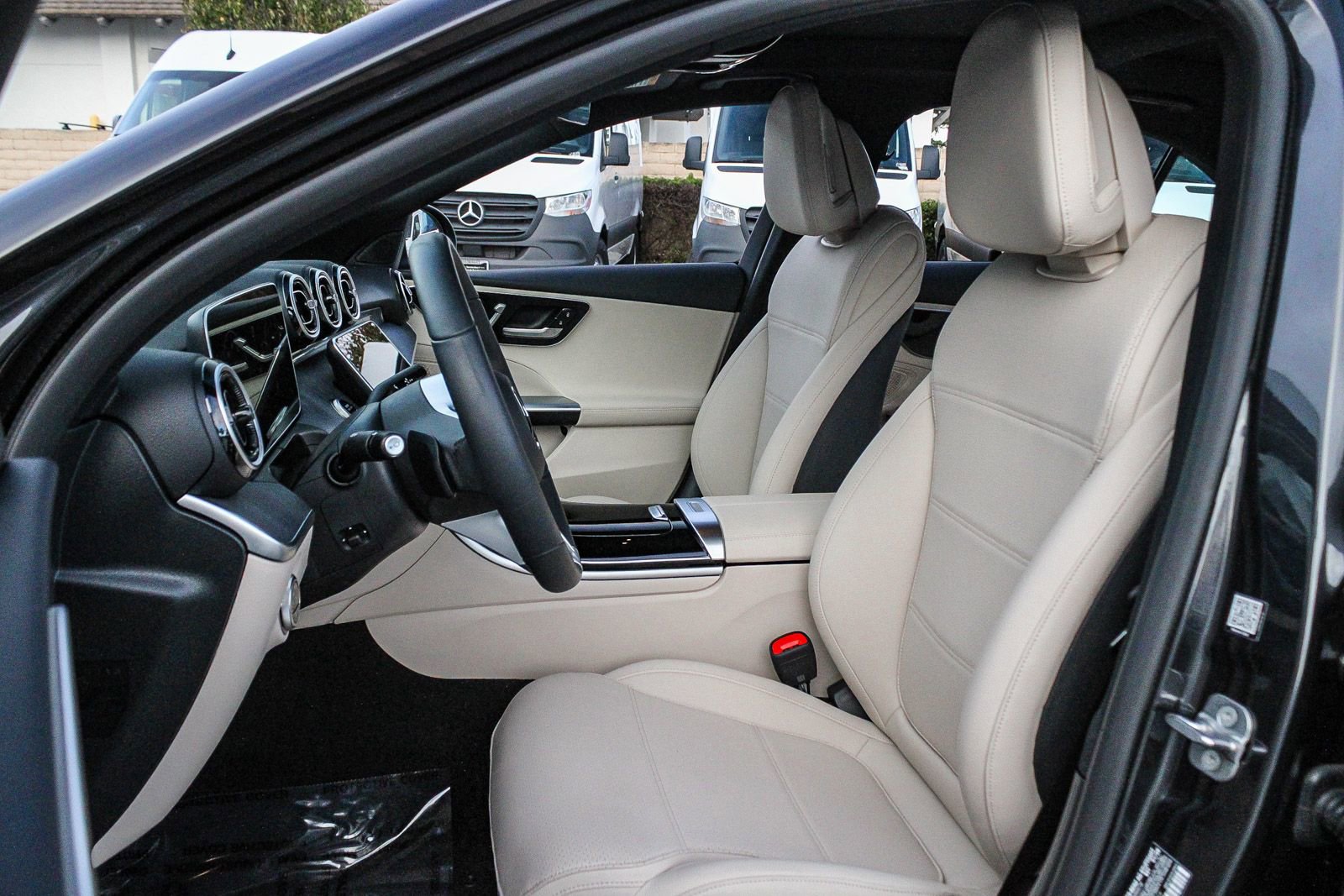 Certified 2025 Mercedes-Benz C 300 4MATIC Sedan image 17