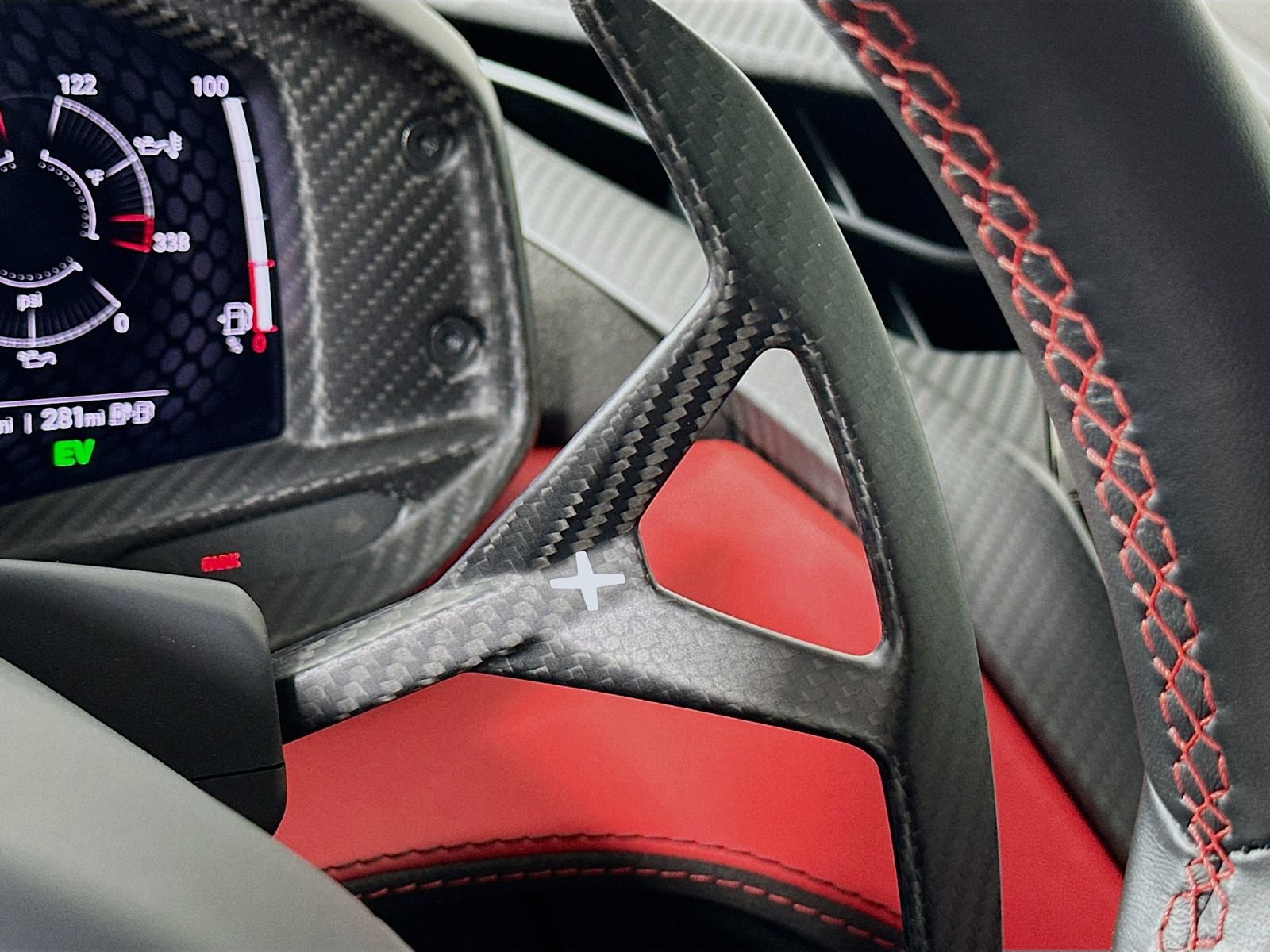 Used 2024 Lamborghini Revuelto AWD/4WD image 21