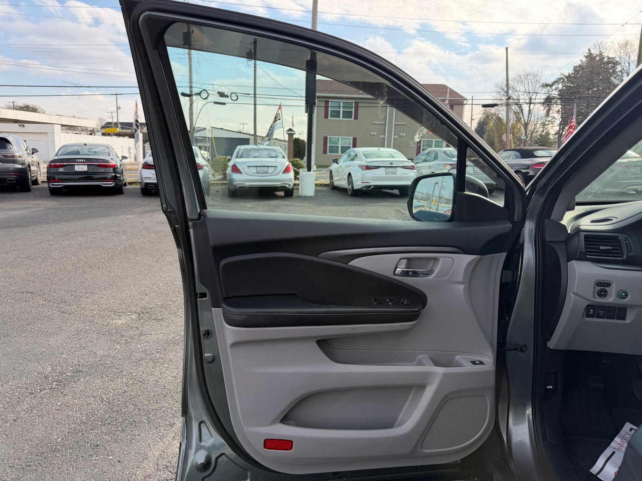 Used 2017 Honda Ridgeline RTL-T image 9