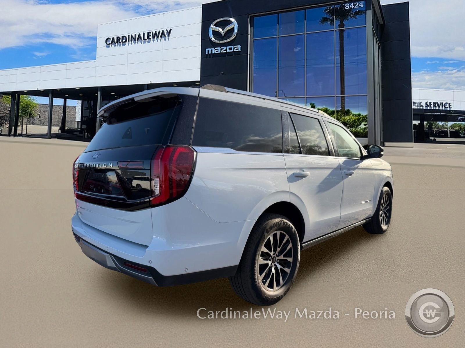Used 2025 Ford Expedition Platinum AWD/4WD image 4