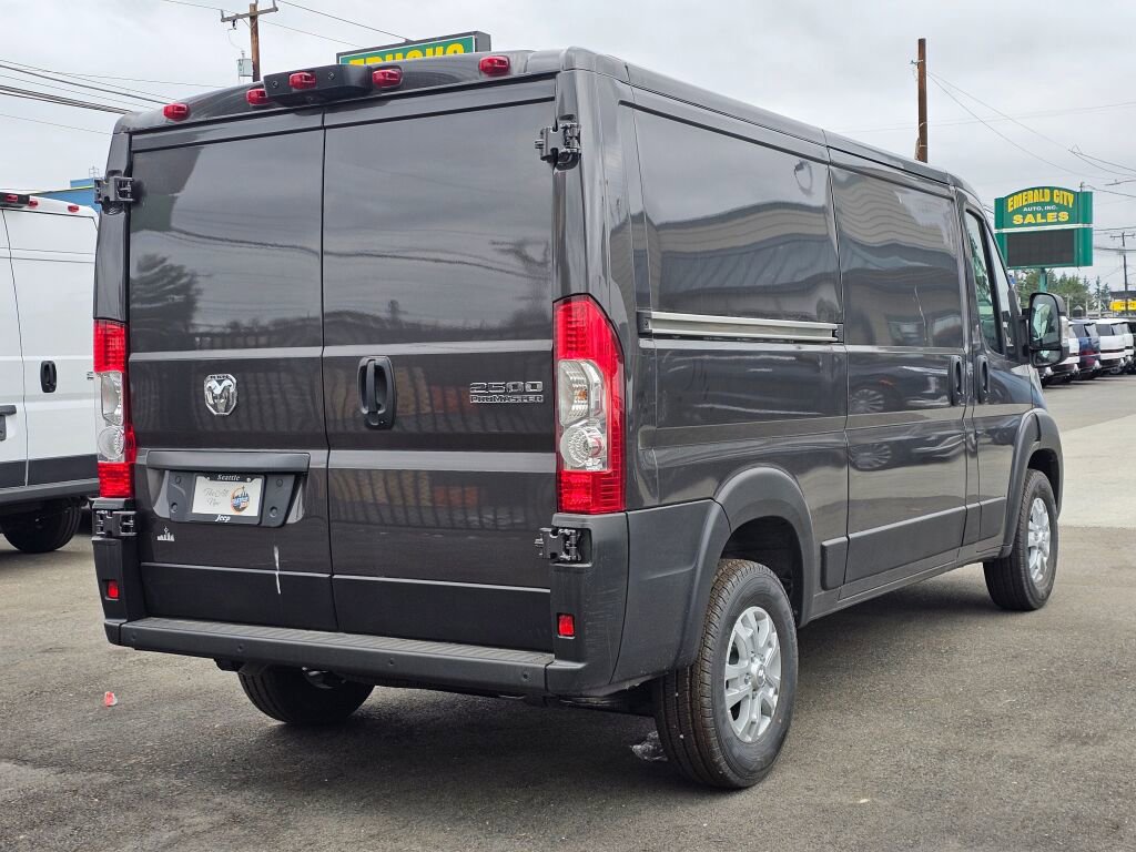 New 2025 RAM ProMaster 2500 w/ Quick Order Package 22G SLT image 8