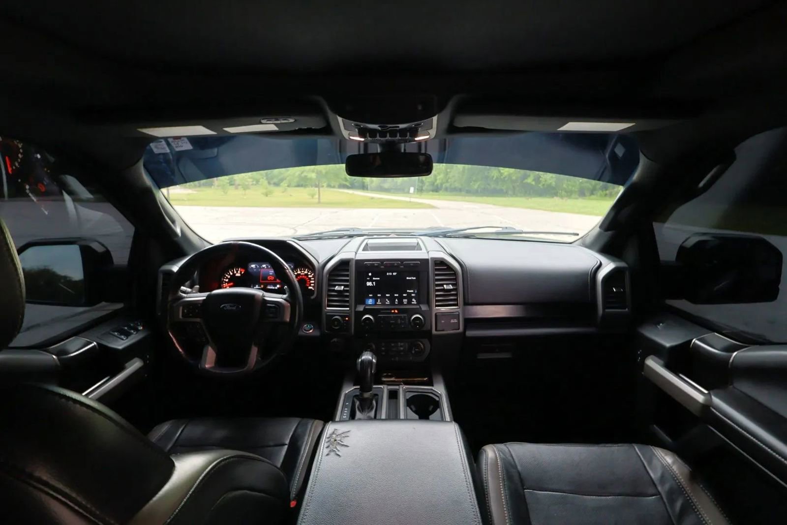 Used 2017 Ford F150 Raptor w/ Equipment Group 802A Luxury AWD/4WD image 17