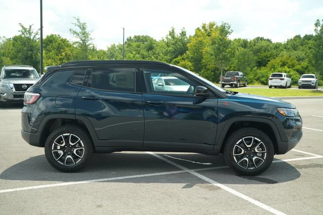 New 2026 Jeep Compass Trailhawk AWD/4WD image 8
