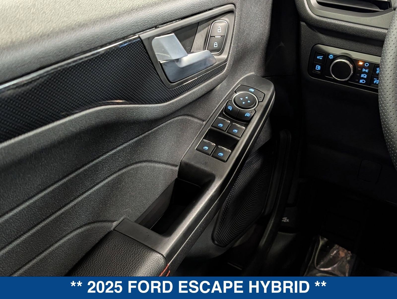 Certified 2025 Ford Escape ST-Line w/ Equipment Group 301A image 21