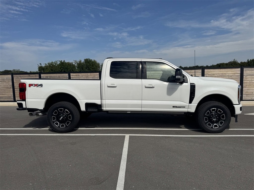 Used 2025 Ford F350 Platinum w/ FX4 Off-Road Package image 7