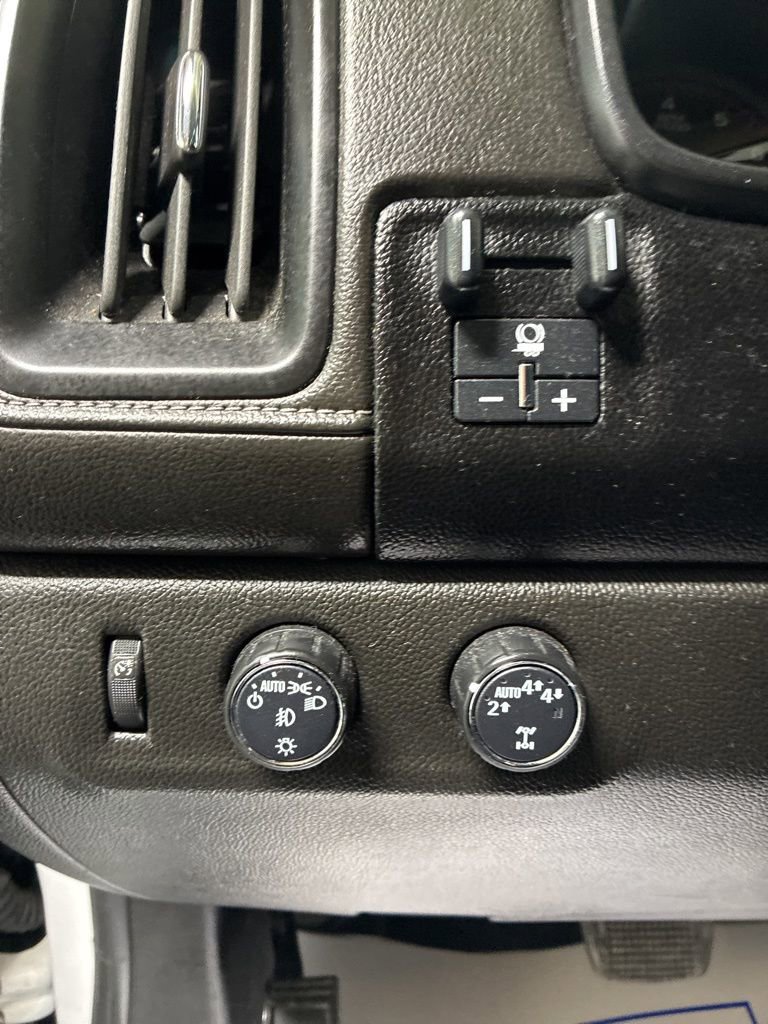 Used 2022 GMC Canyon Elevation image 12