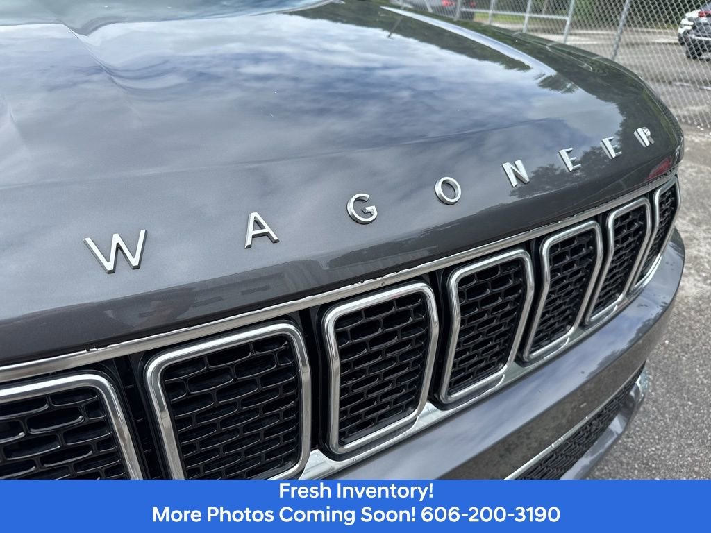 Used 2023 Jeep Wagoneer Series III w/ Preferred Equipment Group image 11