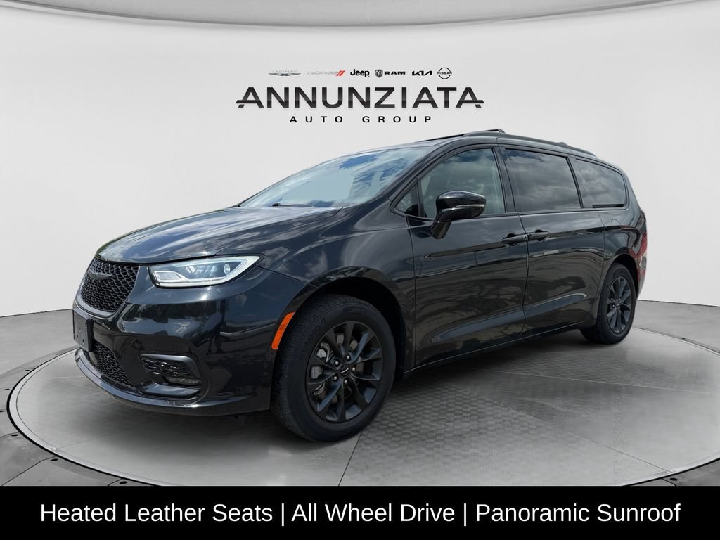 Used 2021 Chrysler Pacifica Touring-L w/ Premium & Safety Sphere Group