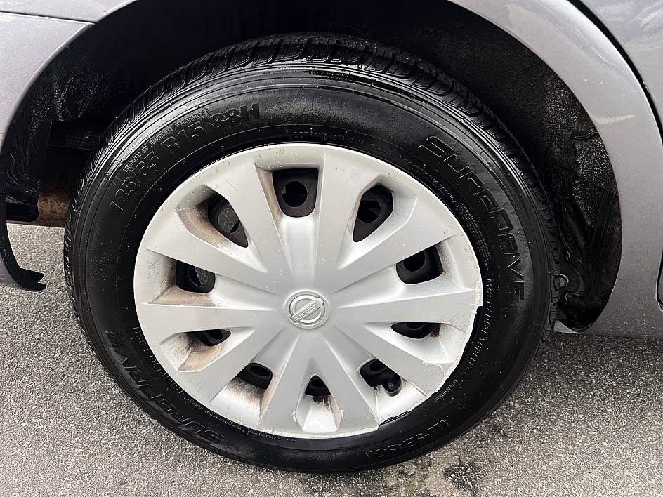 Used 2018 Nissan Versa S Plus FWD image 11