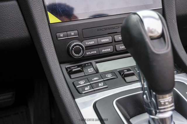 Used 2025 Porsche 718 Boxster image 40