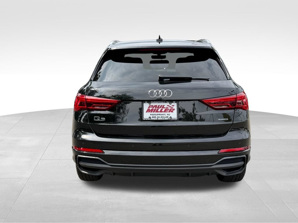 Used 2024 Audi Q3 2.0T Premium AWD/4WD image 6