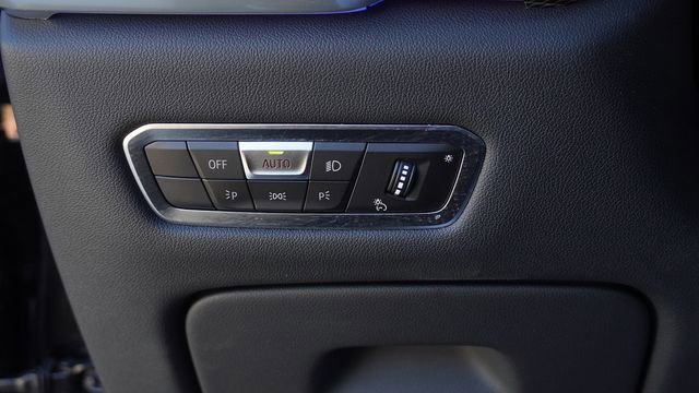 Used 2023 BMW X5 sDrive40i w/ M Sport Package image 22
