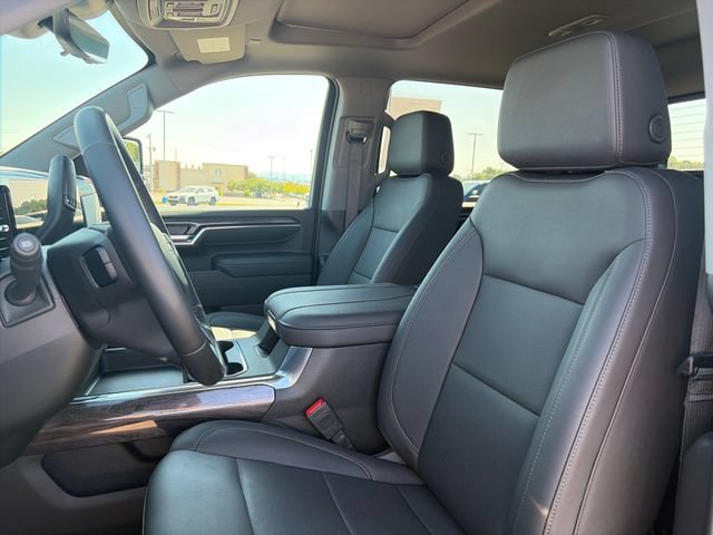 Used 2024 Chevrolet Silverado 2500 LTZ w/ LTZ Plus Package AWD/4WD image 17