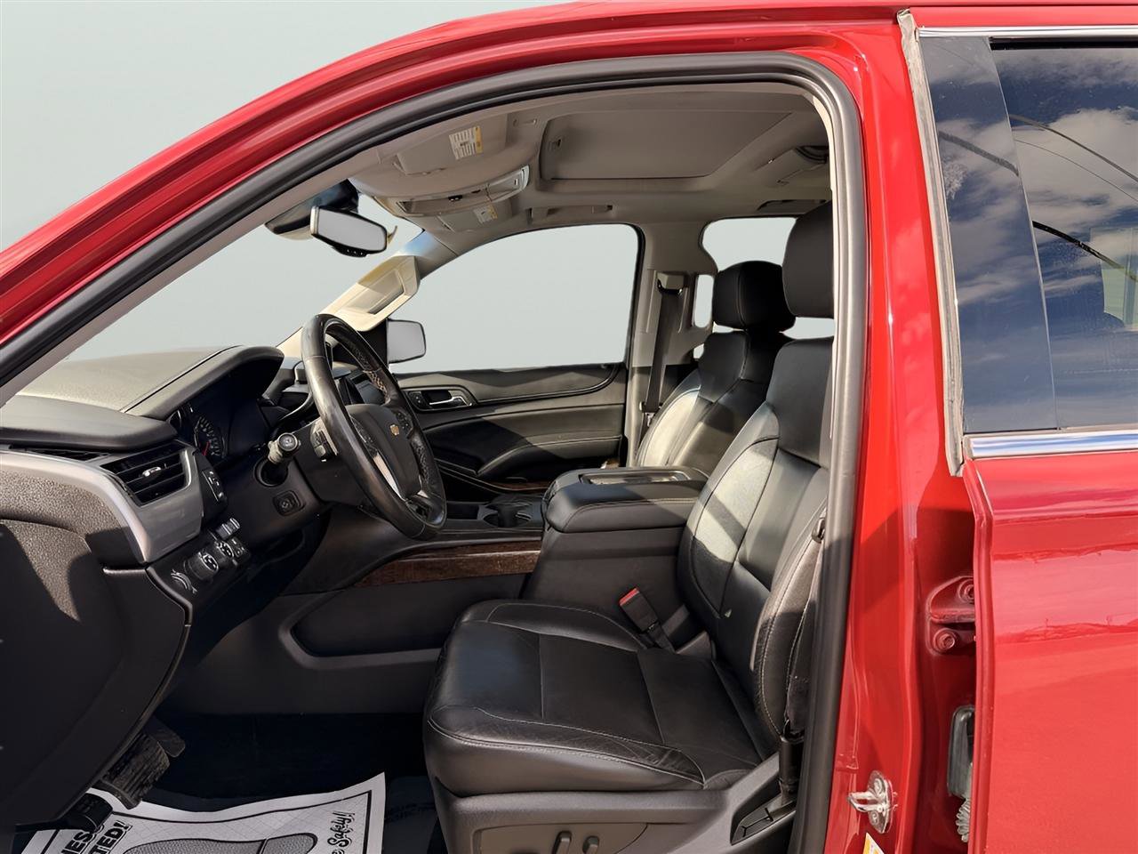 Used 2015 Chevrolet Suburban LT AWD/4WD image 12