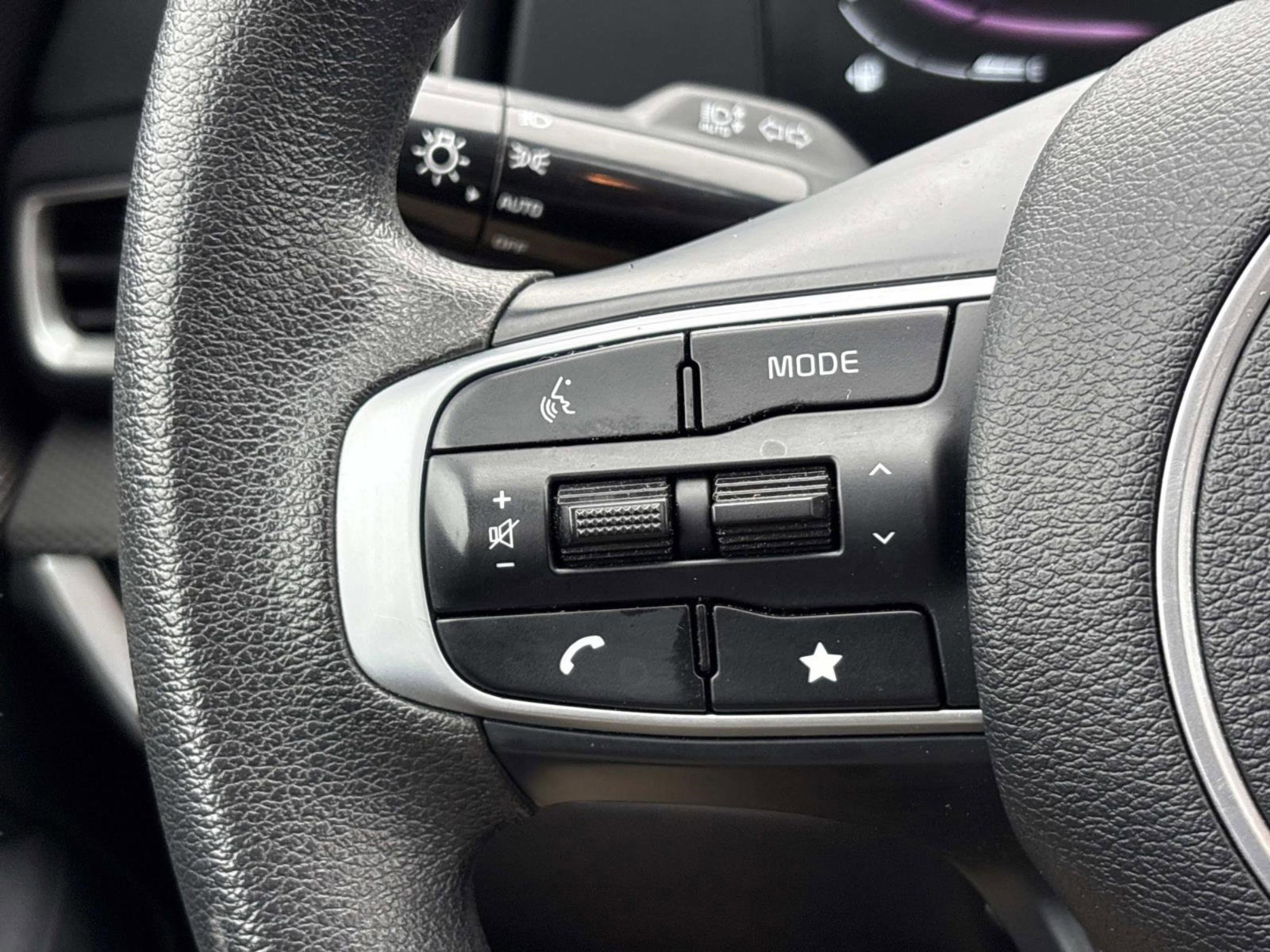 Used 2023 Kia Sportage LX image 28