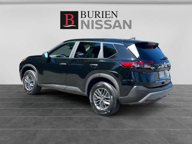Used 2023 Nissan Rogue S FWD image 3