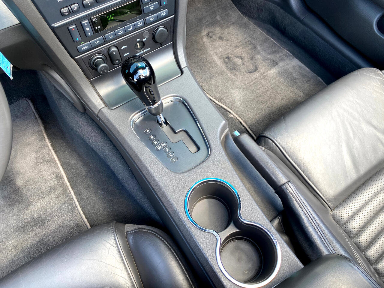 Used 2002 Ford Thunderbird Deluxe image 34