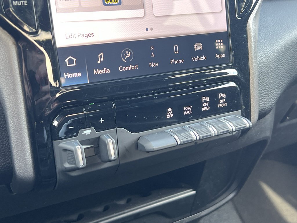 Used 2024 RAM 2500 Big Horn w/ Night Edition image 25