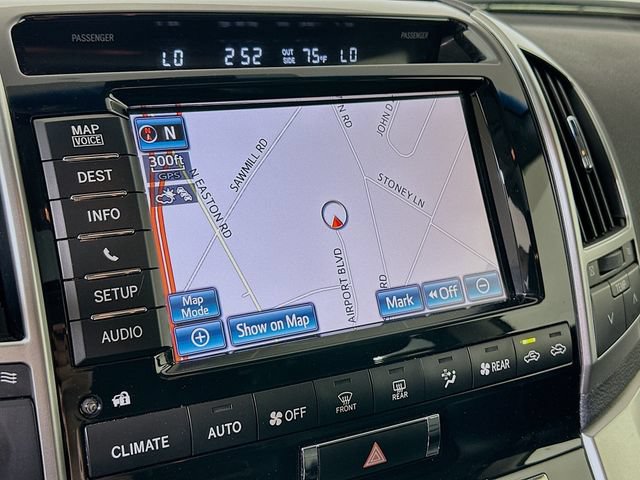 Used 2014 Toyota Land Cruiser AWD/4WD image 17