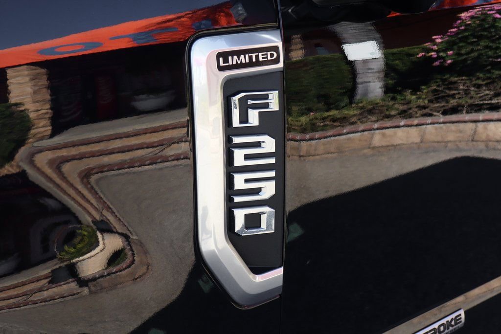 Used 2022 Ford F250 Limited image 59