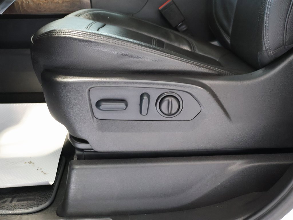 Certified 2023 GMC Sierra 3500 Denali w/ Denali Ultimate Package image 15