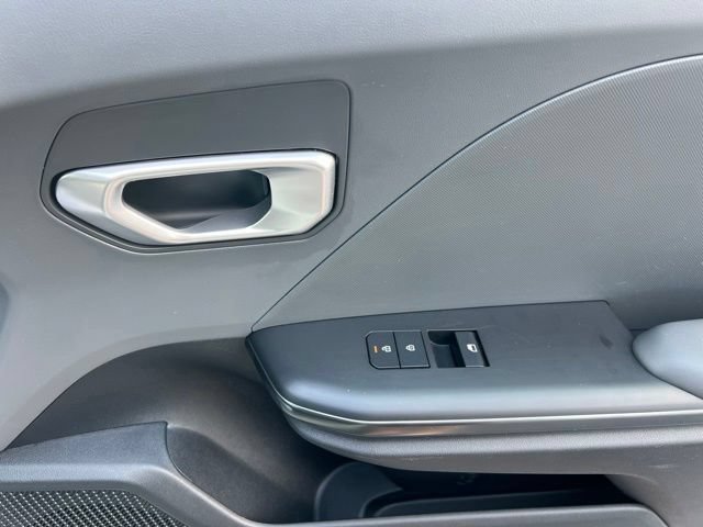 Certified 2025 Kia K4 FWD image 30