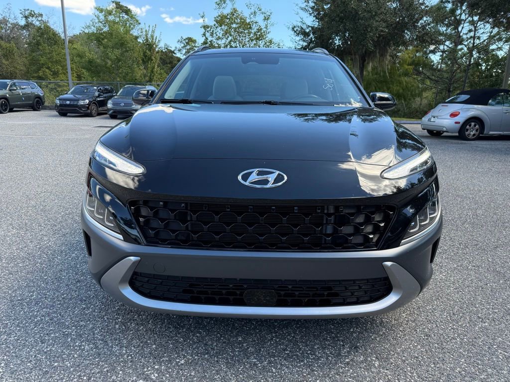 Used 2022 Hyundai Kona Limited image 2