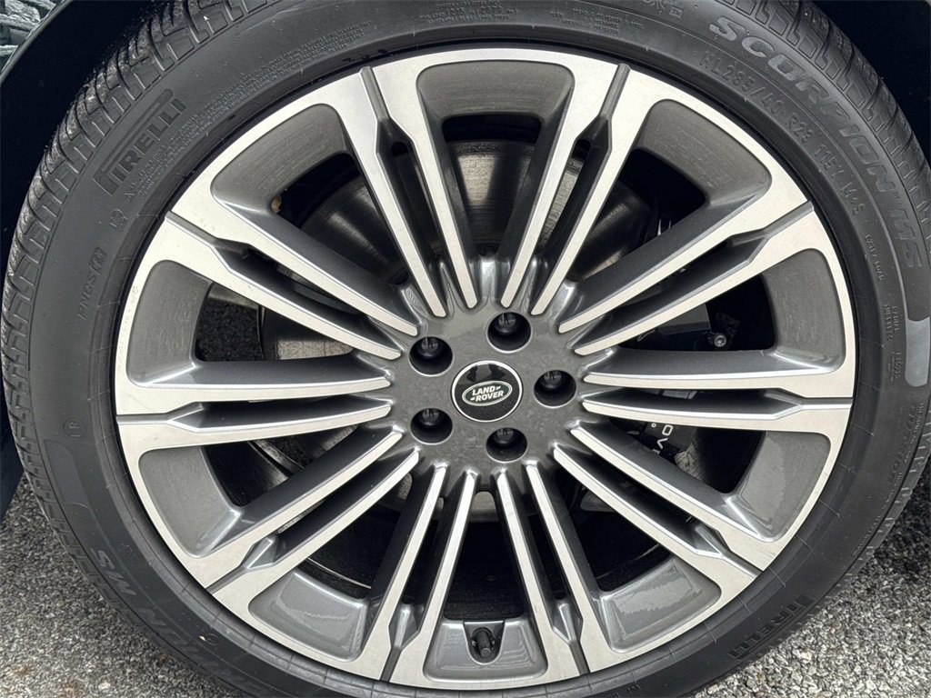 Used 2025 Land Rover Range Rover Sport Autobiography image 11