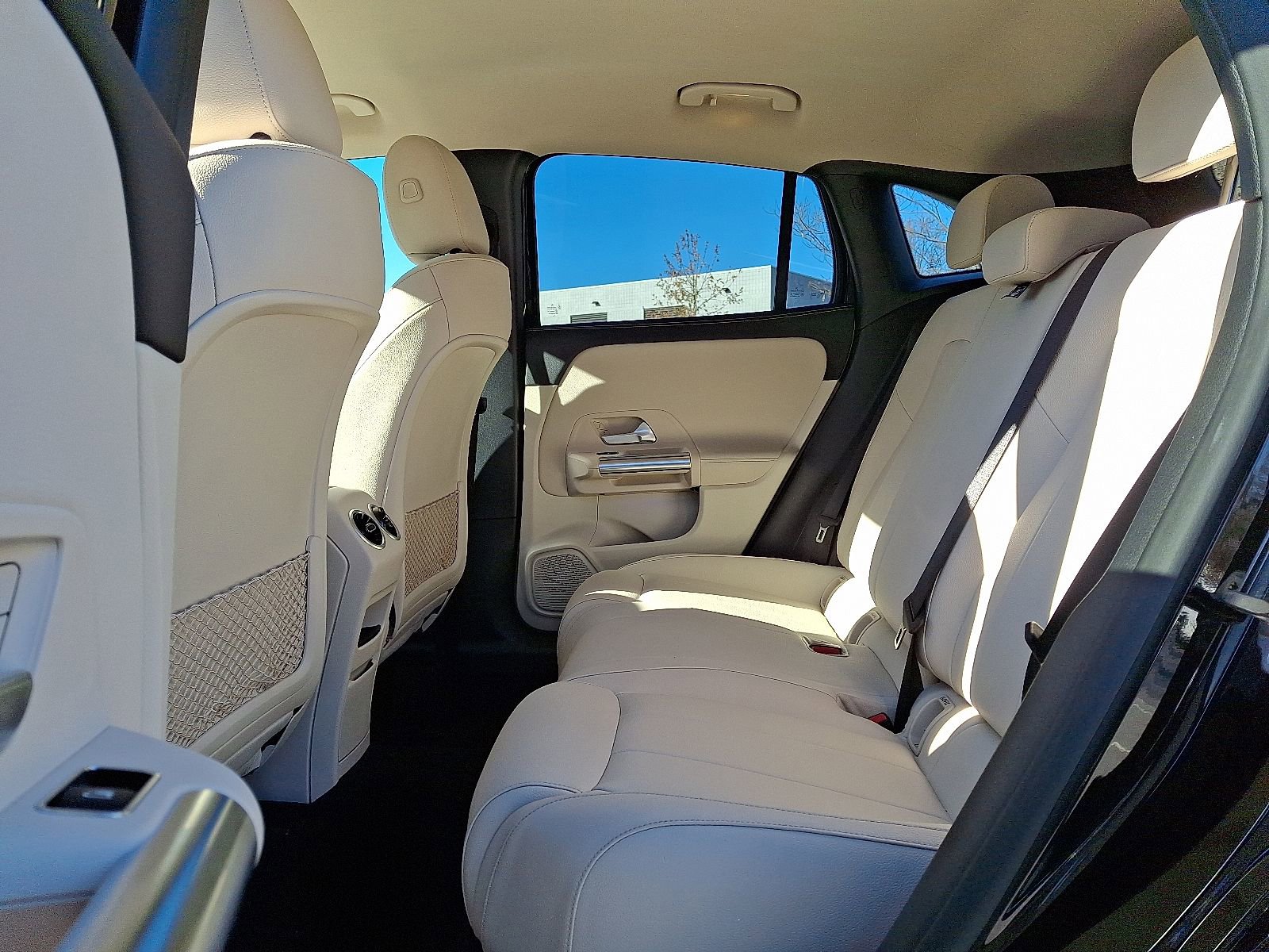 Used 2022 Mercedes-Benz GLA 250 4MATIC image 10