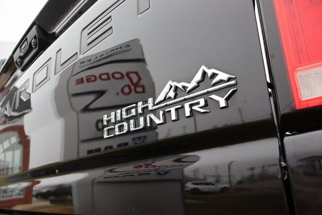 Used 2025 Chevrolet Silverado 2500 High Country w/ High Country Premium Package image 43