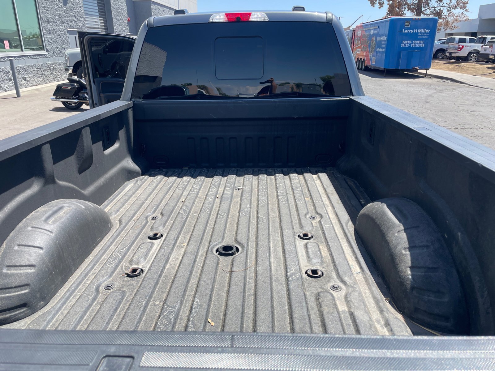 Certified 2024 Ford F450 Platinum w/ FX4 Off-Road Package AWD/4WD image 16