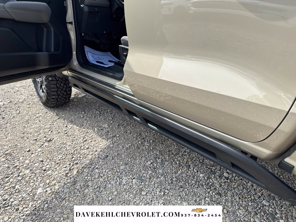 Used 2024 Chevrolet Colorado ZR2 AWD/4WD image 32
