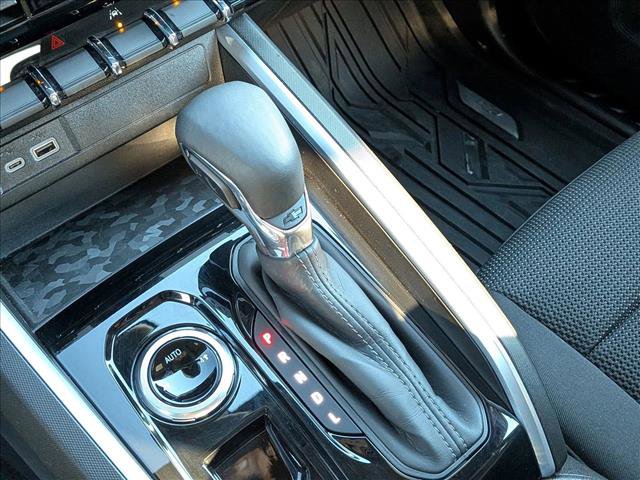 Used 2023 Chevrolet Colorado LT image 12