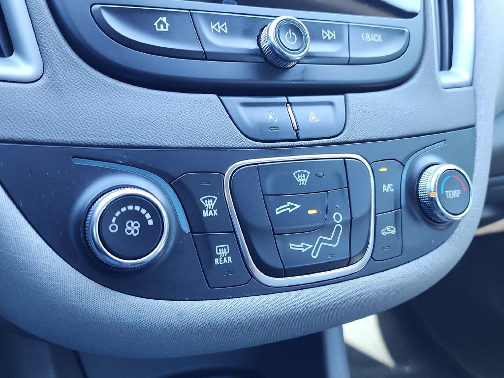Used 2021 Chevrolet Malibu LS FWD image 18