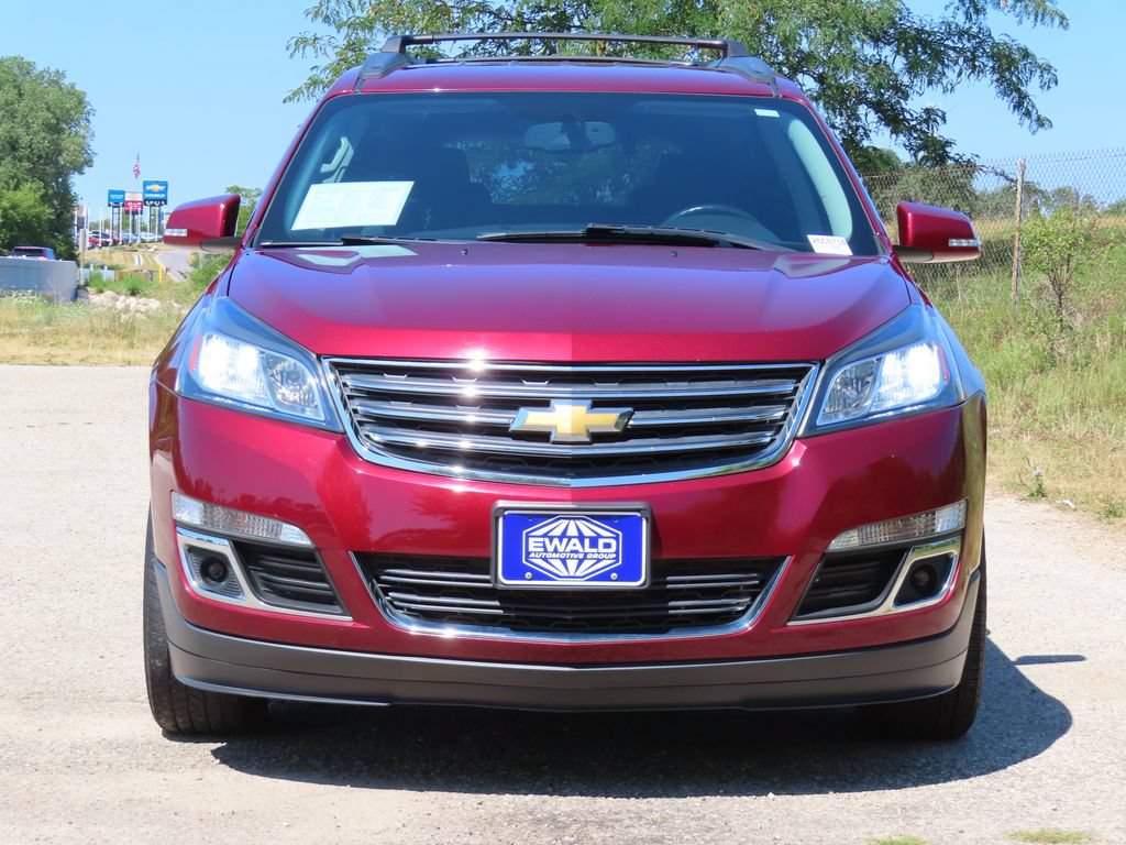 Used 2015 Chevrolet Traverse LT w/ Style and Technology Package FWD image 11