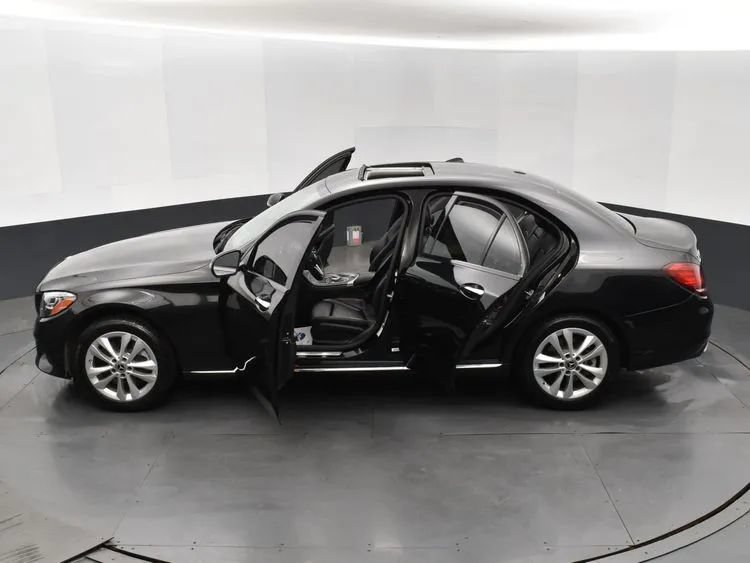 Used 2019 Mercedes-Benz C 300 4MATIC Sedan image 7