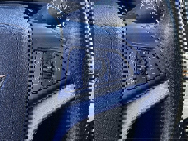 Used 2022 Chevrolet Trax LT w/ LT Convenience Package image 14