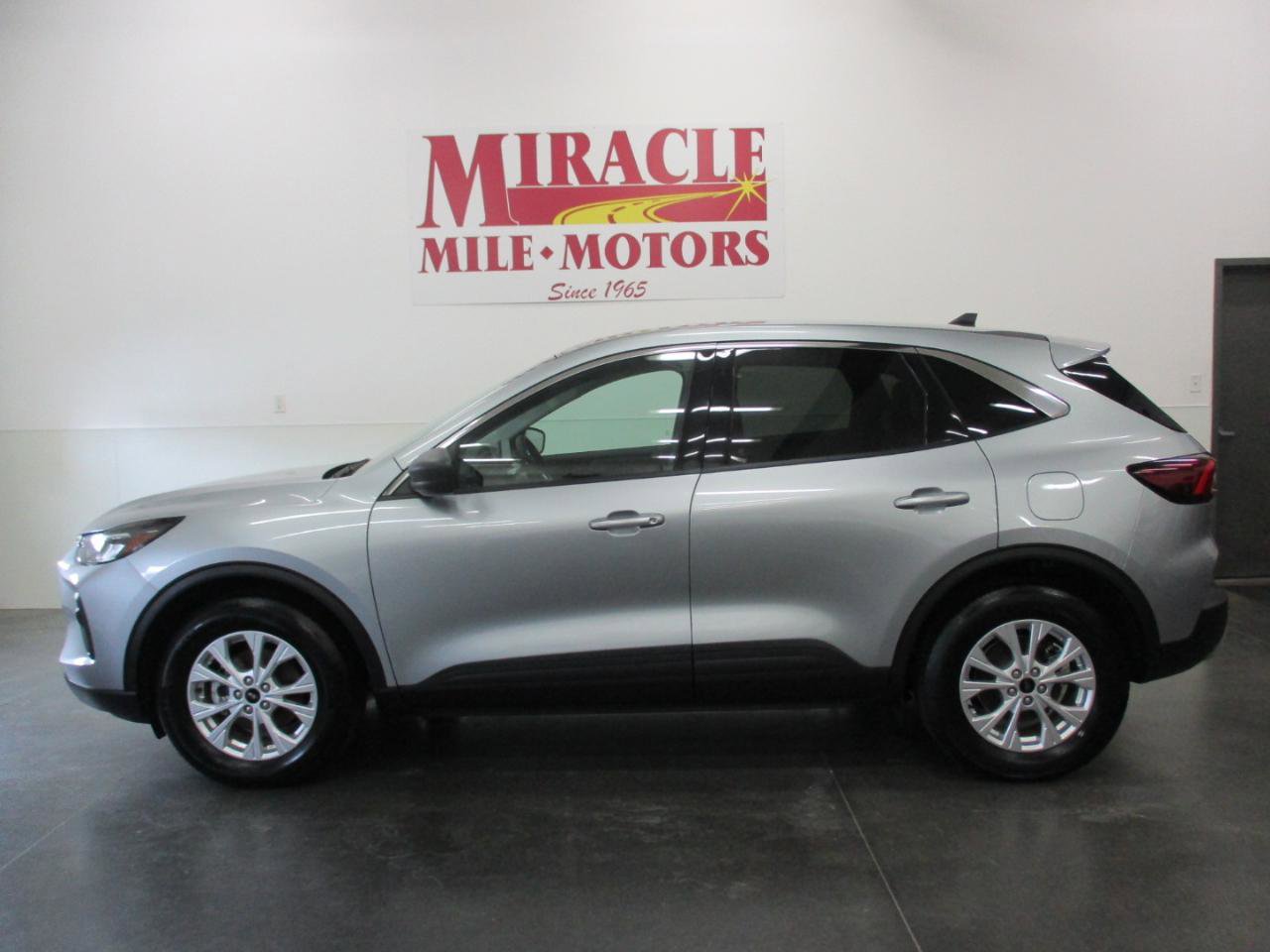 Used 2023 Ford Escape Active image 2