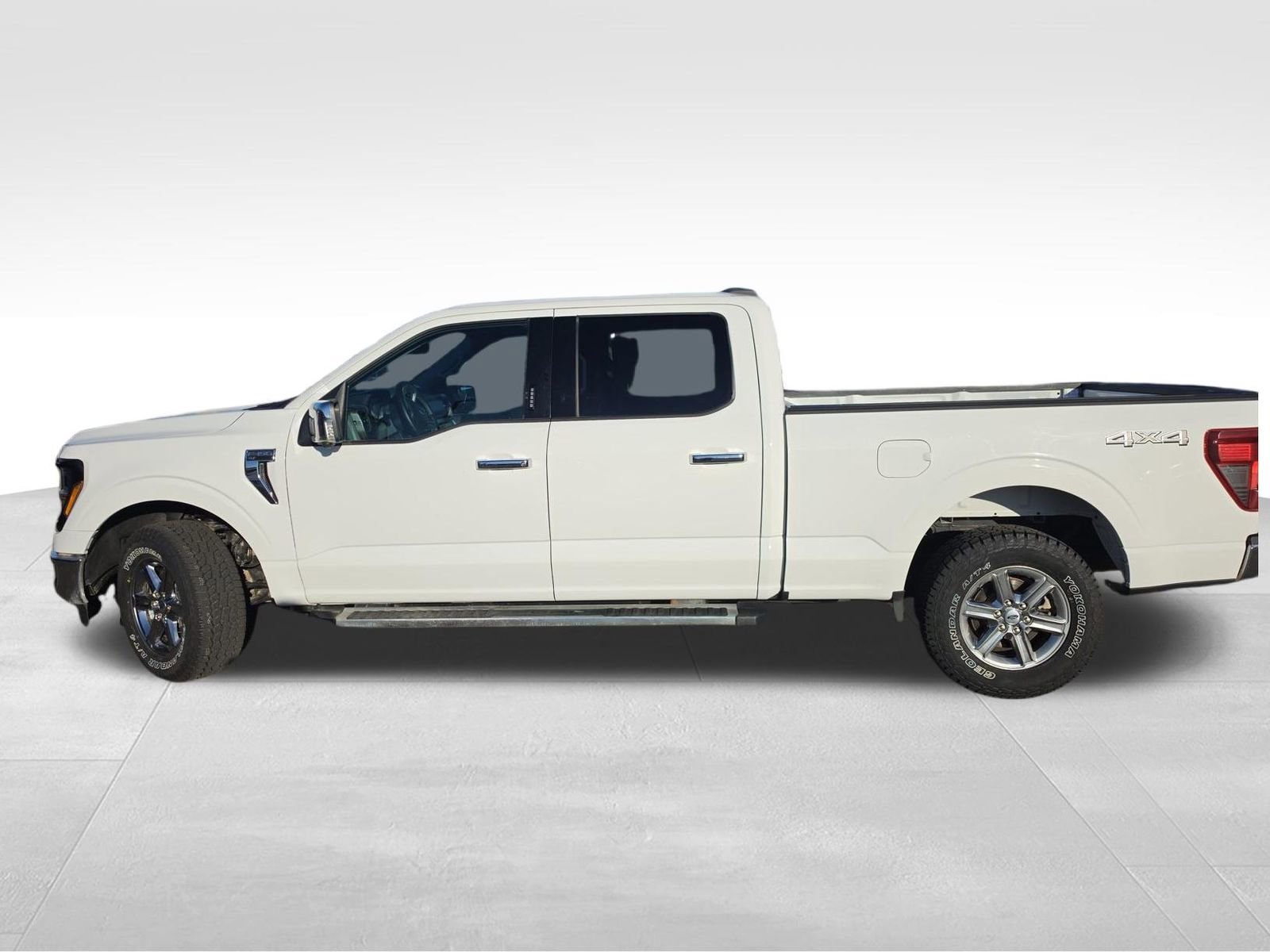 Used 2024 Ford F150 XLT w/ Equipment Group 302A MID image 3