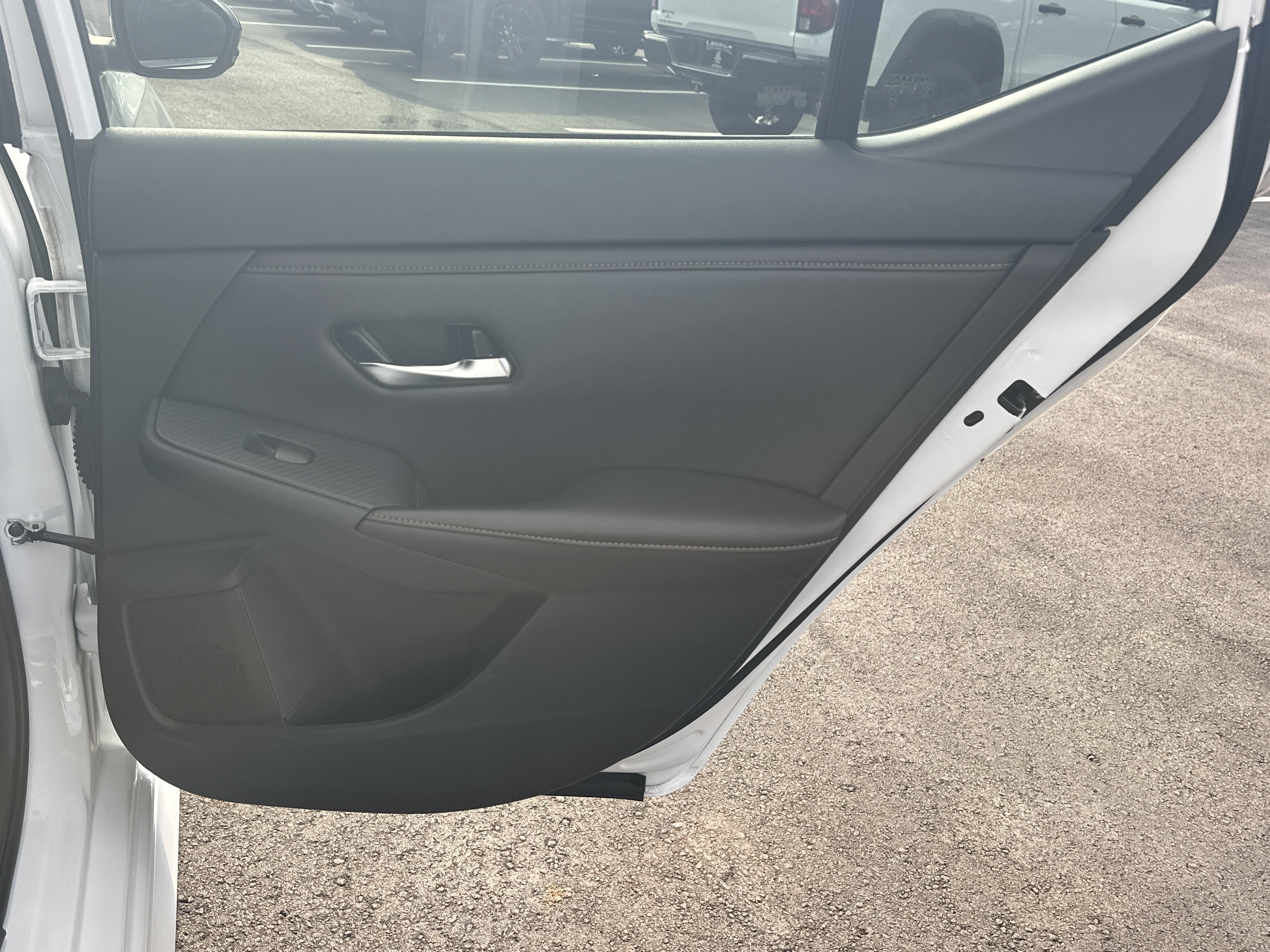 Used 2023 Nissan Sentra SR FWD image 17