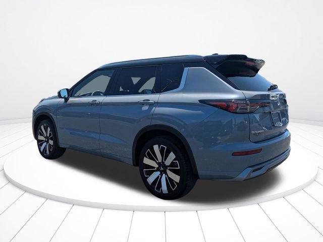 Used 2025 Mitsubishi Outlander SEL image 5
