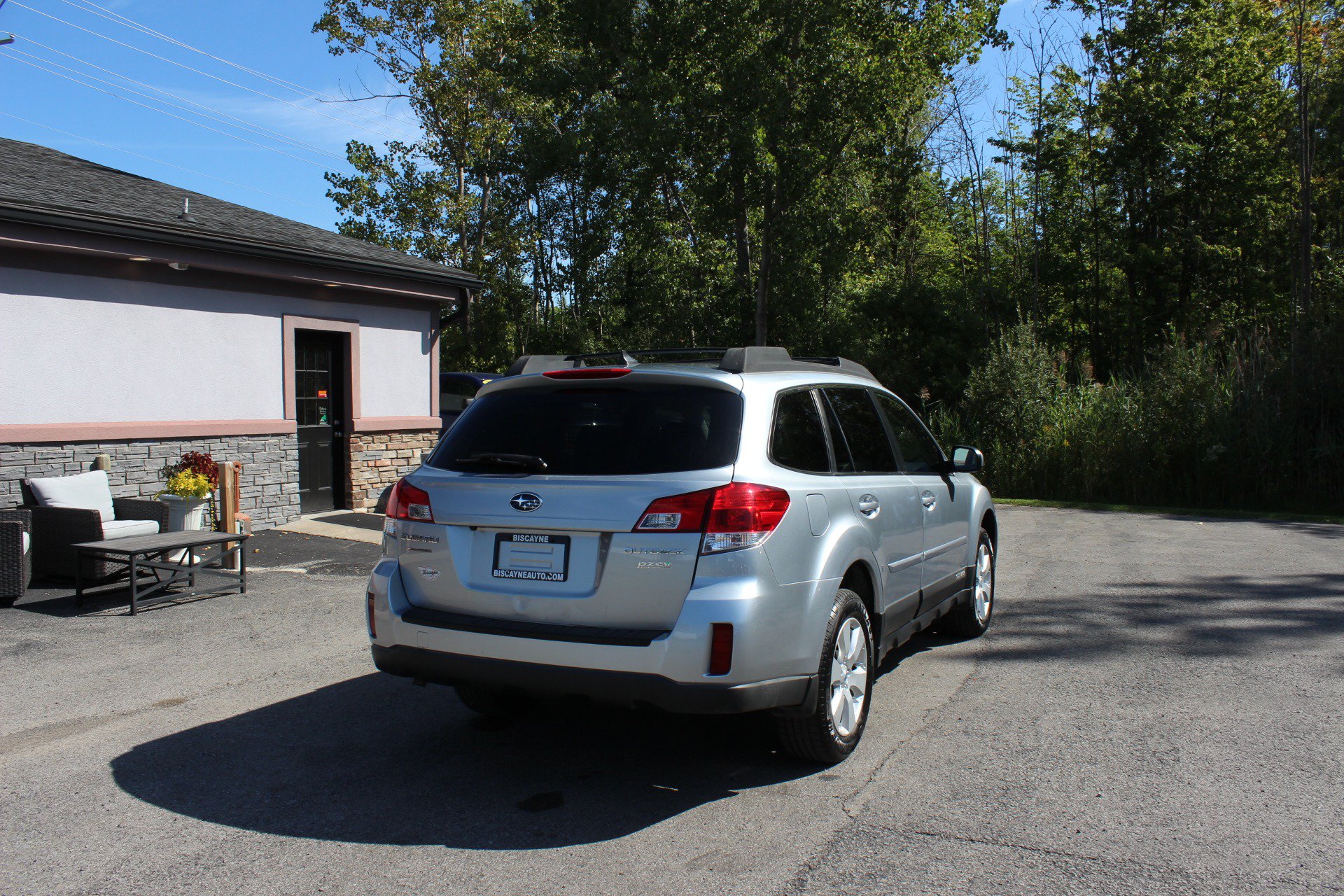 Used 2012 Subaru Outback 2.5i Limited w/ Moonroof Pkg AWD/4WD image 5
