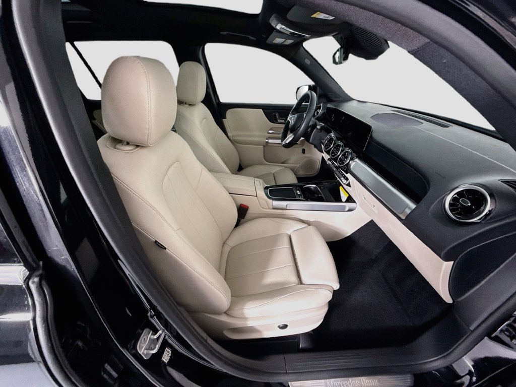 Used 2026 Mercedes-Benz GLB 250 image 20