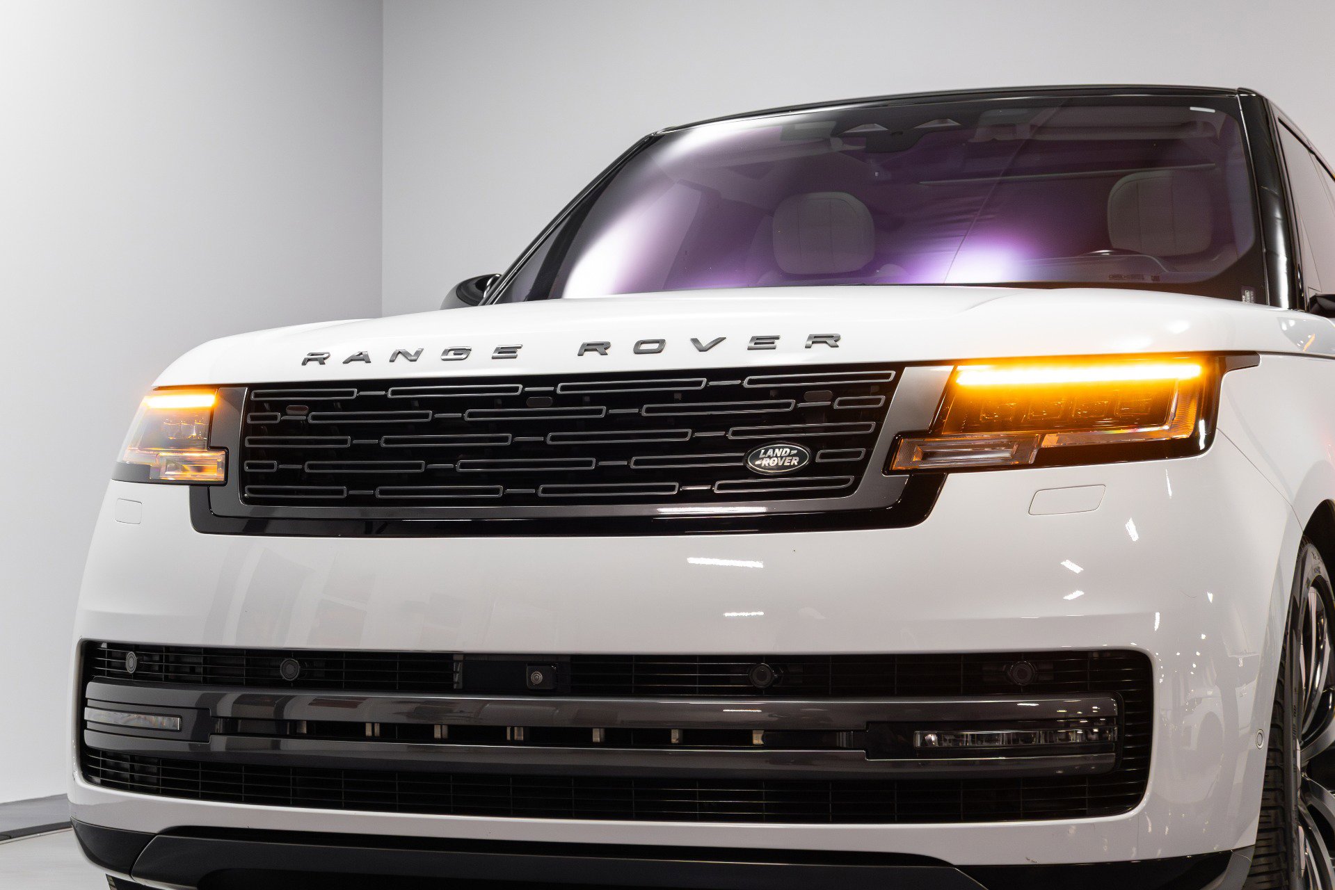 Used 2023 Land Rover Range Rover Long Wheelbase Autobiography image 77