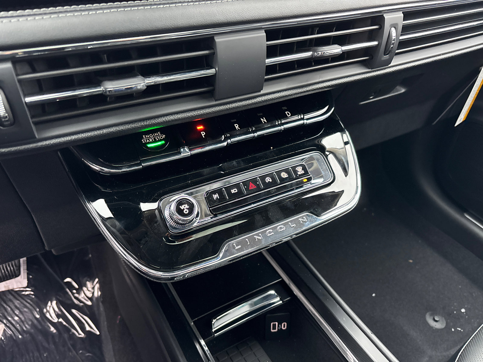 New 2026 Lincoln Corsair Premiere image 22