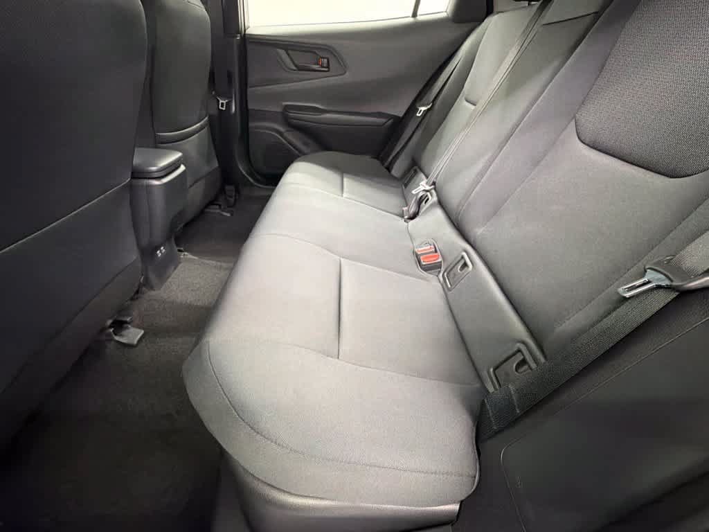 Used 2026 Toyota Prius LE FWD image 38