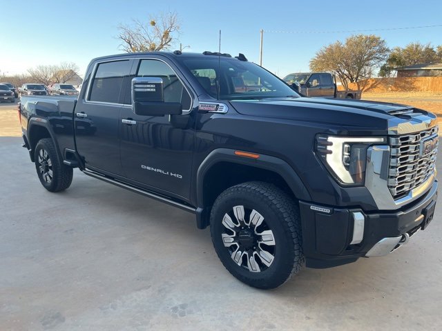 Used 2024 GMC Sierra 2500 Denali w/ Technology Package image 3